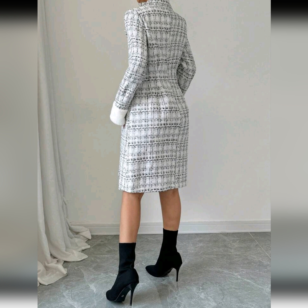 Women's Plaid Lapel Collar Long Sleeve Metal Double Breasted Elegant Woolen Jack - Picture 4 of 7